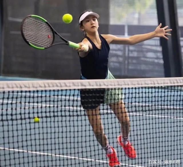 足球的幕后 足球的幕后