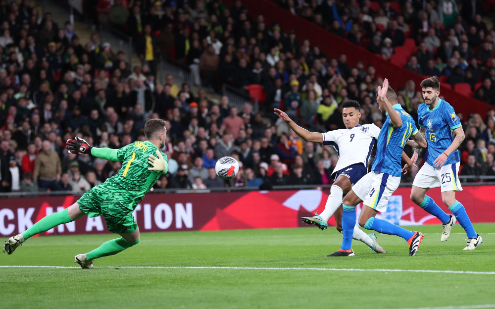 而赛季报销 而赛季报销