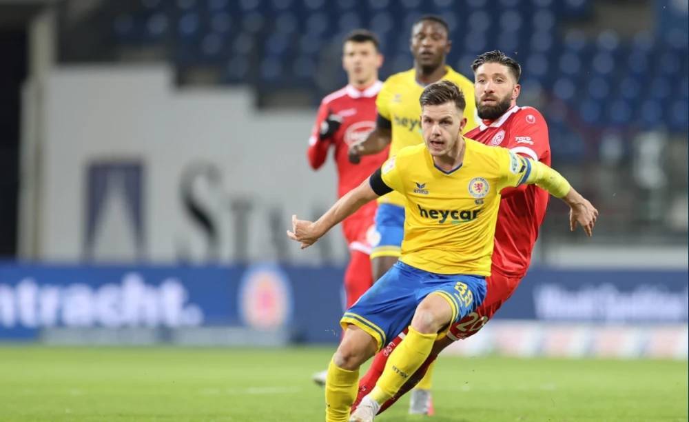 队的第一射 队的第一射