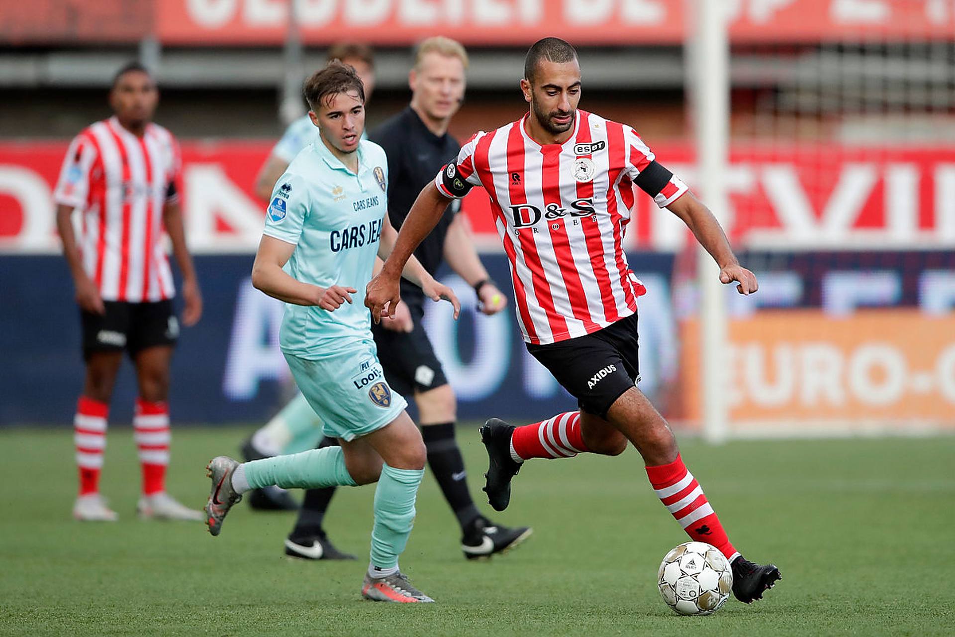 体育俱乐部 体育俱乐部