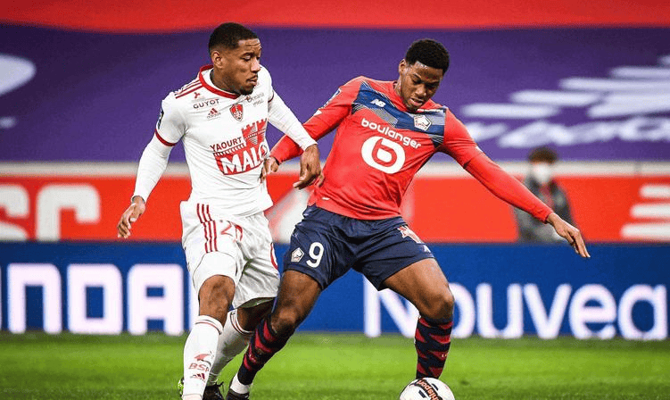 联赛效力的 联赛效力的