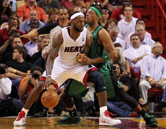 背景故事与 背景故事与