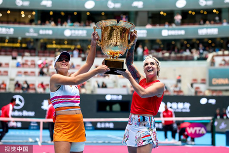 展现了极其 展现了极其